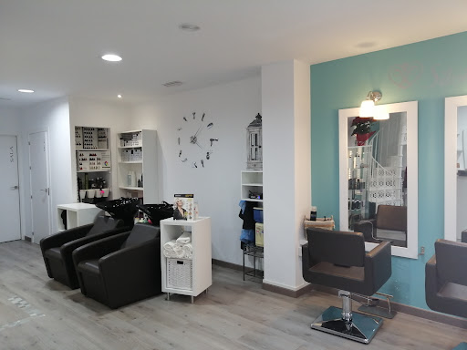 Centro DE BELLEZA Peluquería SILVIA en Campillos, Málaga