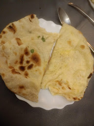 Photo n°14 de Le Grand Pacha de l'Himalaya à Le Coudray-Montceaux ()