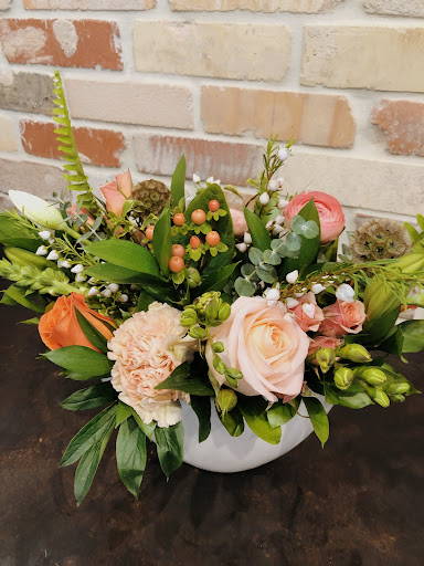 Florist «Bloom-A-Round Floral Design», reviews and photos, 2451 Lakeside Pkwy #120, Flower Mound, TX 75022, USA