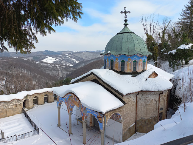 Отзиви за Соколски манастир в Габрово - Училище