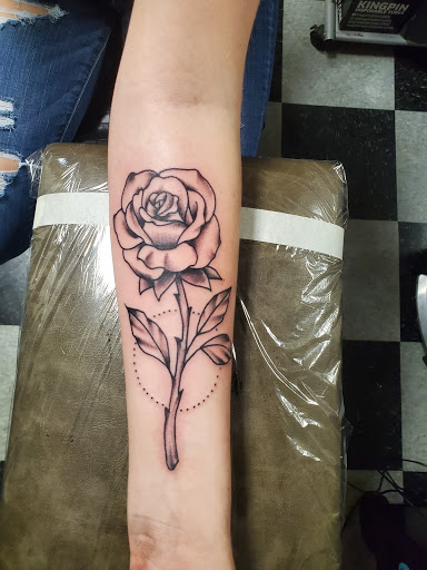 Tattoo Shop «X Treme Tattoo & Piercing», reviews and photos, 4026 Colorado Ave, Village of Sheffield, OH 44054, USA