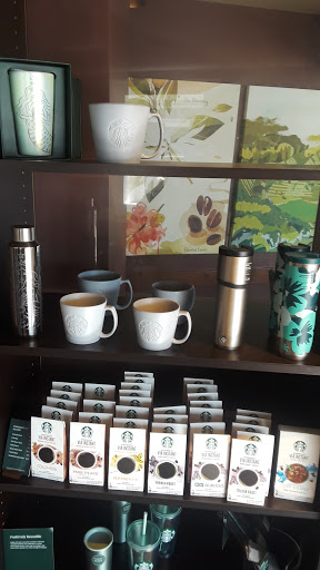 Coffee Shop «Starbucks», reviews and photos, 17001 Kercheval Ave, Grosse Pointe, MI 48230, USA