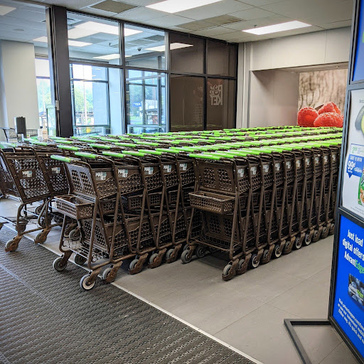 Supermarket «Market 32», reviews and photos, 290 Saratoga Rd, Scotia, NY 12302, USA