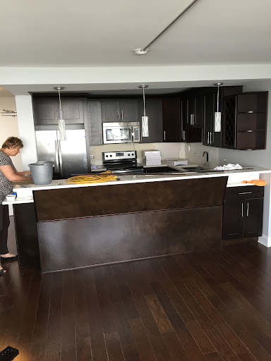 Kitchen Remodeler «Chicagoland Remodeling | Home, Kitchen & Bathroom Remodeling Contractors Elmwood Park», reviews and photos, 2130 N Harlem Ave, Elmwood Park, IL 60707, USA