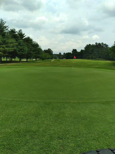 Public Golf Course «Rolling Hills Golf Course», reviews and photos, 1600 Pine Dr, Russellville, KY 42276, USA