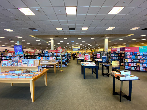 Book Store «Barnes & Noble», reviews and photos, 614 S Meadow St, Ithaca, NY 14850, USA