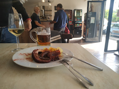 MOURA Café Bar - Av. Gonzalo de Berceo, 50, 26005 Logroño, La Rioja, Spain