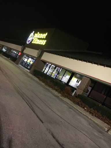 Gym «Planet Fitness - Hickory Hills, IL», reviews and photos, 9652 S Roberts Rd, Hickory Hills, IL 60457, USA