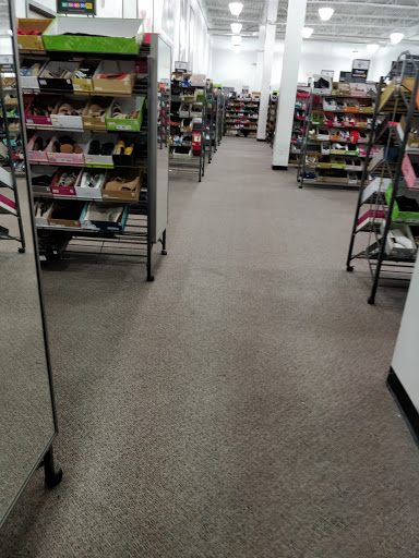 Shoe Store «DSW Designer Shoe Warehouse», reviews and photos, 6905 Mills Civic Pkwy, West Des Moines, IA 50266, USA