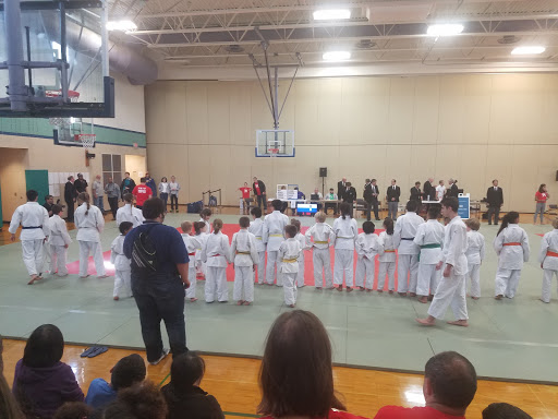 Recreation Center «Chanhassen Recreation Center», reviews and photos, 2310 Coulter Blvd, Chanhassen, MN 55317, USA