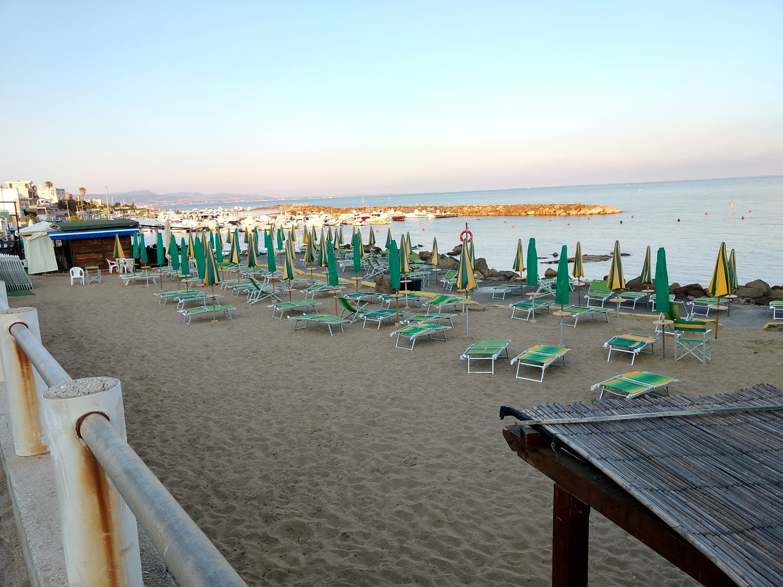 Santa Marinella beach III的照片 具有非常干净级别的清洁度