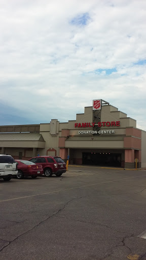 Thrift Store «Salvation Army Family Store & Donation Center», reviews and photos, 4365 Merle Hay Rd, Des Moines, IA 50310, USA