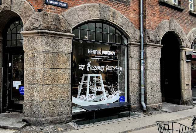 Henrik Vibskov - Tøjbutik