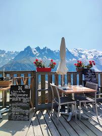 Atmosphère du Restaurant L'Adret à Chamonix-Mont-Blanc - n°9