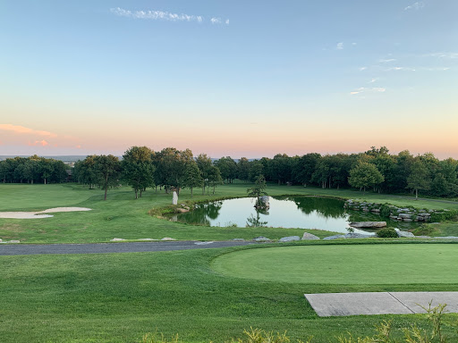 Golf Shop «Eagle Rock Golf Clubhouse & Pro Shop», reviews and photos, 191 Turnberry Ln, Hazle Township, PA 18202, USA