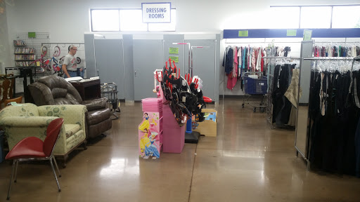 Thrift Store «Goodwill Retail Store of St. Peters – Mid Rivers», reviews and photos, 620 Mid Rivers Mall Dr, St Peters, MO 63376, USA