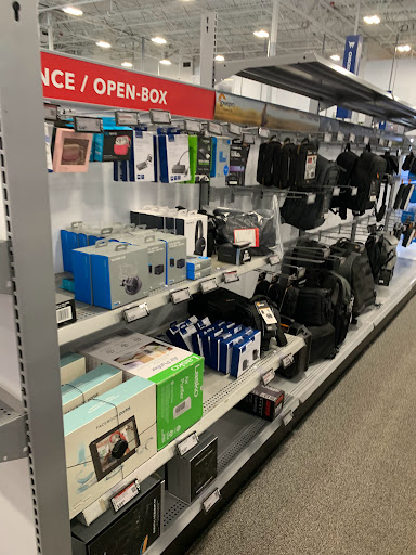 Electronics Store «Best Buy», reviews and photos, 1632 Stringtown Rd, Grove City, OH 43123, USA