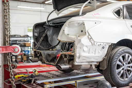 Auto Body Shop «Auto Body Expressions Inc», reviews and photos, 9734 Dino Dr, Elk Grove, CA 95624, USA
