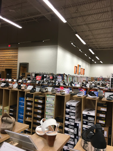 Shoe Store «DSW Designer Shoe Warehouse», reviews and photos, 7616 Farm to Market 1960 Rd W, Houston, TX 77069, USA