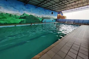 Aqua Wave Swimming Pool image