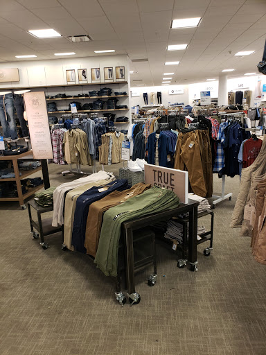 Department Store «Belk», reviews and photos, 2100 Riverchase Galleria, Birmingham, AL 35244, USA