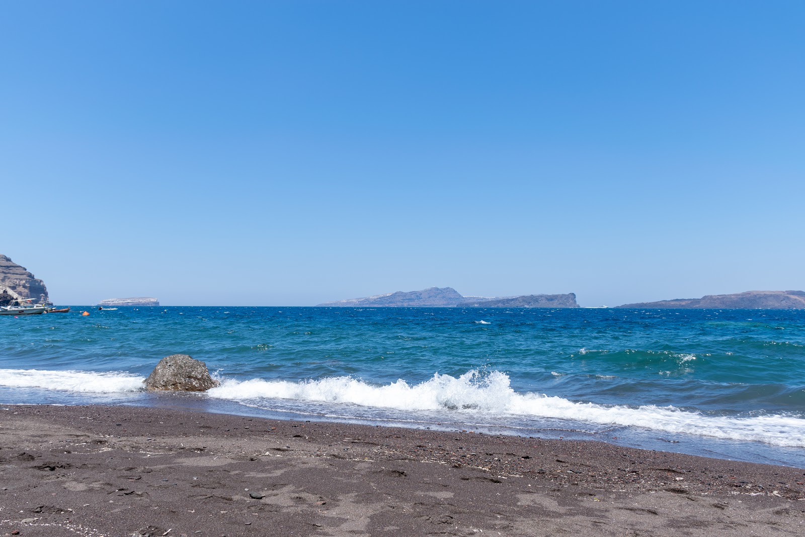 Caldera beach photo #6