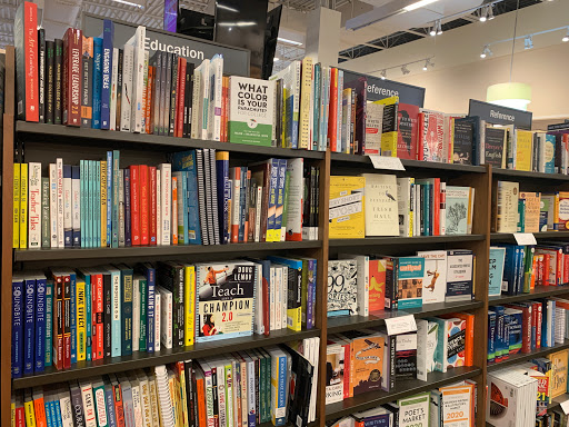 Book Store «Barnes & Noble Booksellers Fredericksburg/ Central Park», reviews and photos, 1220 Carl D. Silver Parkway, Fredericksburg, VA 22401, USA