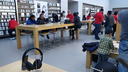 Computer Store «Apple Stanford», reviews and photos, 379 Stanford Shopping Center, Palo Alto, CA 94304, USA