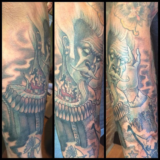 Tattoo Shop «Bloodeagle Tattoo Studio», reviews and photos, 406 S Craig St, Pittsburgh, PA 15213, USA