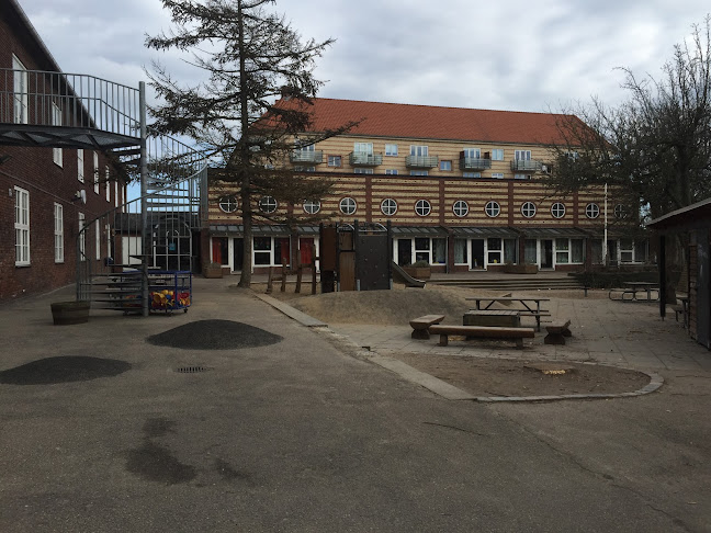Anmeldelser af Bavnehøj Skole i Christianshavn - Skole