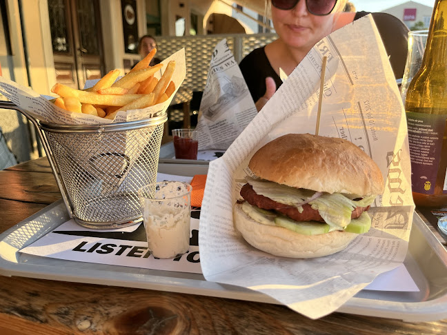 Recenzije BURGERiJA Burger Bar u Poreč - Restoran