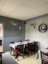 Atmosphère du Restaurant français La Michonniere à Montval-sur-Loir - n°1