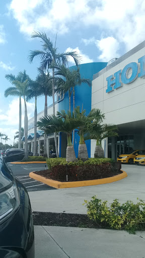 Honda Dealer «AutoNation Honda Miami Lakes», reviews and photos, 5925 NW 167th St, Hialeah, FL 33015, USA