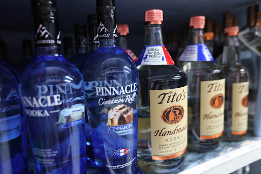 Liquor Store «Peachtree Package Store», reviews and photos, 300 Peachtree St NE # Cs1, Atlanta, GA 30308, USA