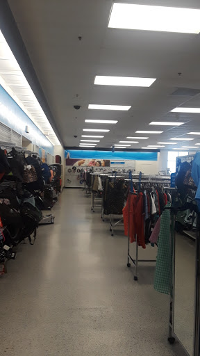 Clothing Store «Ross Dress for Less», reviews and photos, 3255 SW Cedar Hills Blvd, Beaverton, OR 97005, USA