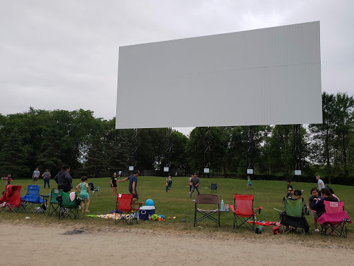 Drive-in Movie Theater «Vali-Hi Drive-In», reviews and photos, 11260 Hudson Blvd, Lake Elmo, MN 55042, USA