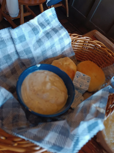 American Restaurant «Cracker Barrel Old Country Store», reviews and photos, 9380 19th Ln, Vero Beach, FL 32966, USA