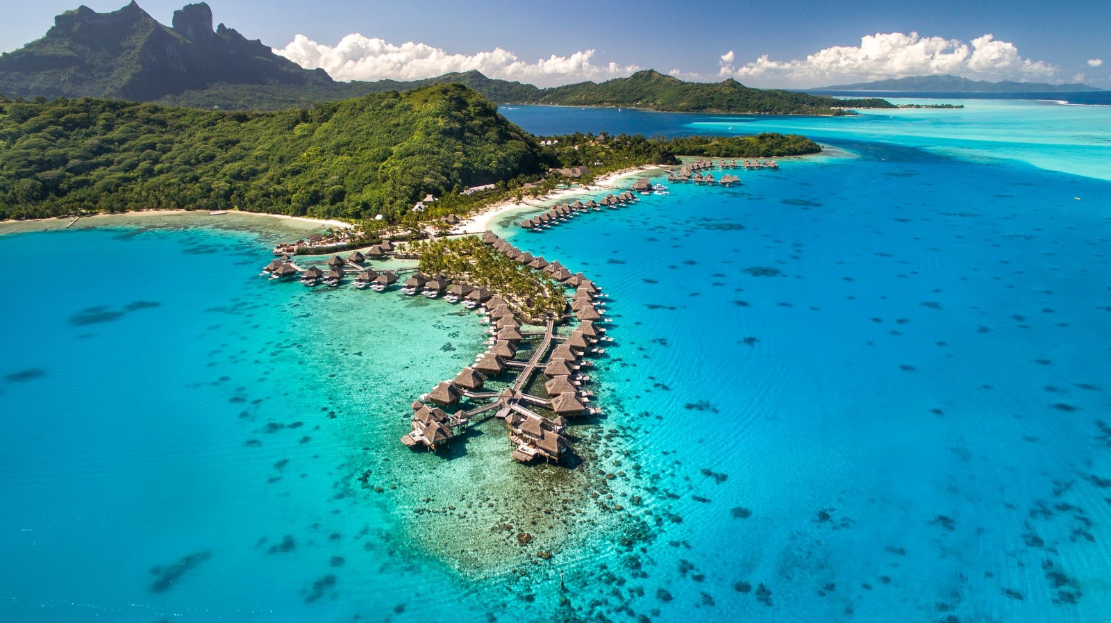 Photo de Plage Conrad Bora Bora avec plage spacieuse