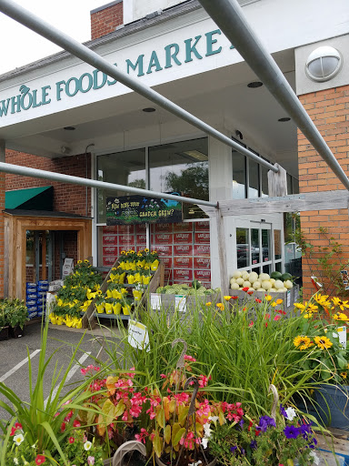 Grocery Store «Whole Foods Market», reviews and photos, 90 E Putnam Ave, Greenwich, CT 06830, USA
