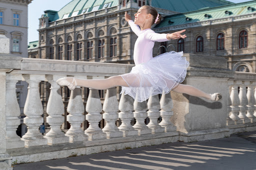 Vera Aleksenko Tanz und Ballettschule