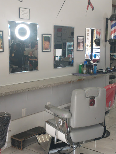 Shopping Mall «Coral Square Shopping Center», reviews and photos, 3006 US-1, Fort Pierce, FL 34982, USA