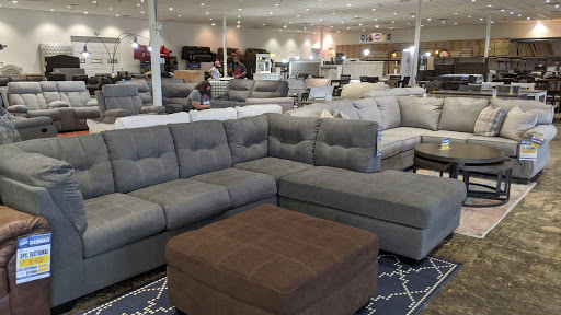Furniture Store «Evansville Overstock Warehouse Furniture & Mattress», reviews and photos, 201 N Green River Rd, Evansville, IN 47715, USA