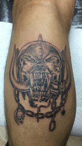 Tattoo Shop «Nine Lives Tattoo», reviews and photos, 61 N Holladay Dr, Seaside, OR 97138, USA