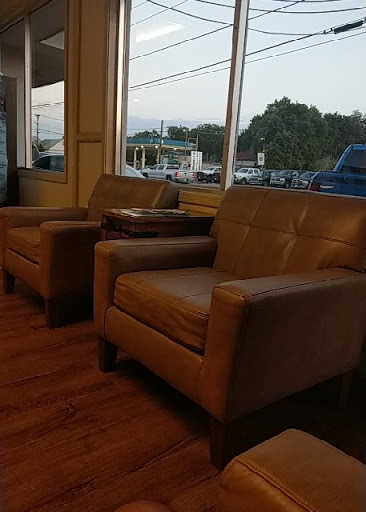 Used Car Dealer «Bluebonnet Chrysler Dodge», reviews and photos, 547 S Seguin Ave, New Braunfels, TX 78130, USA