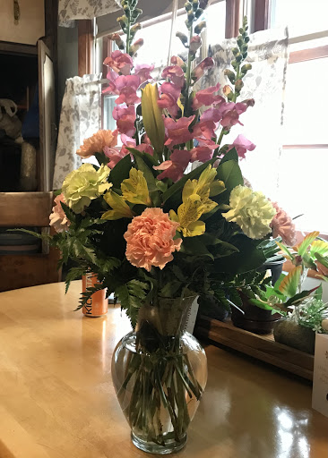 Florist «Lyndhurst Florist», reviews and photos, 5268 Mayfield Rd, Lyndhurst, OH 44124, USA