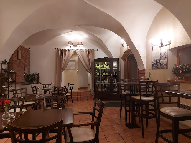 Radnica - café & wine bar - Pezinok