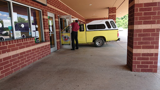 Movie Theater «Frank Theatres Spring Lane Stadium 10», reviews and photos, 1351 Douglas Dr, Sanford, NC 27330, USA