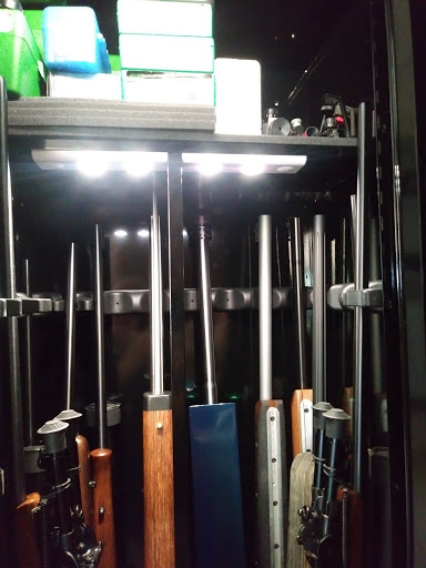 Sporting Goods Store «Denny Dennis Sporting Goods», reviews and photos, 1 Gravois Rd, Fenton, MO 63026, USA