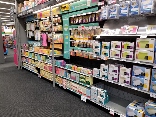 Office Supply Store «Staples», reviews and photos, 4940 O St, Lincoln, NE 68510, USA