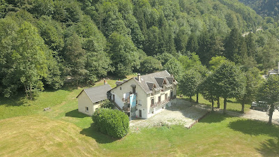 Gîte de groupe La Demeure de Venasque, Gîte Luchon, Gîte Pyrénées à Bagnères-de-Luchon